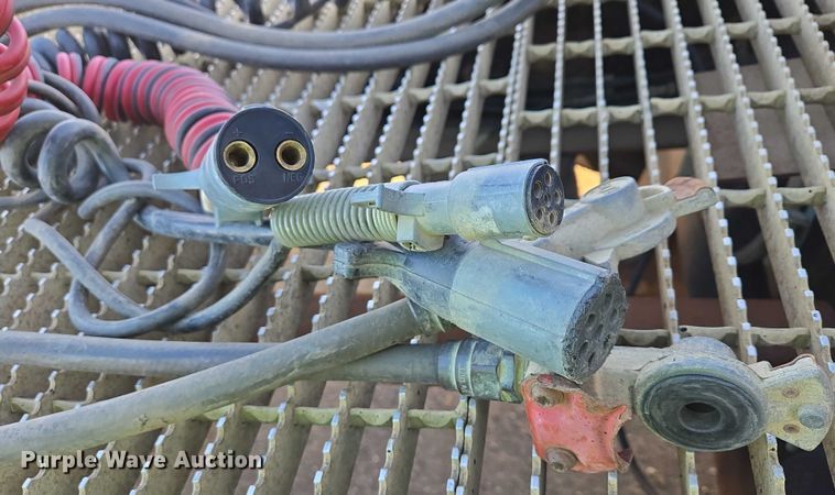 image for item EB1305 1994 Mack CH613 semi truck