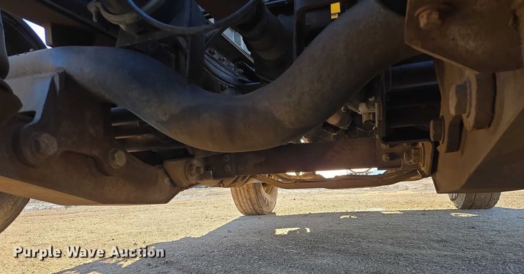 image for item EB1305 1994 Mack CH613 semi truck