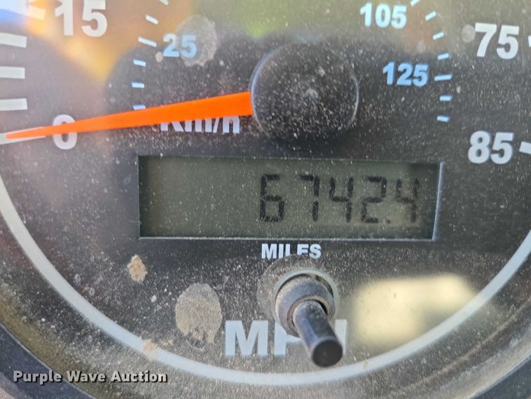 image for item EB1305 1994 Mack CH613 semi truck