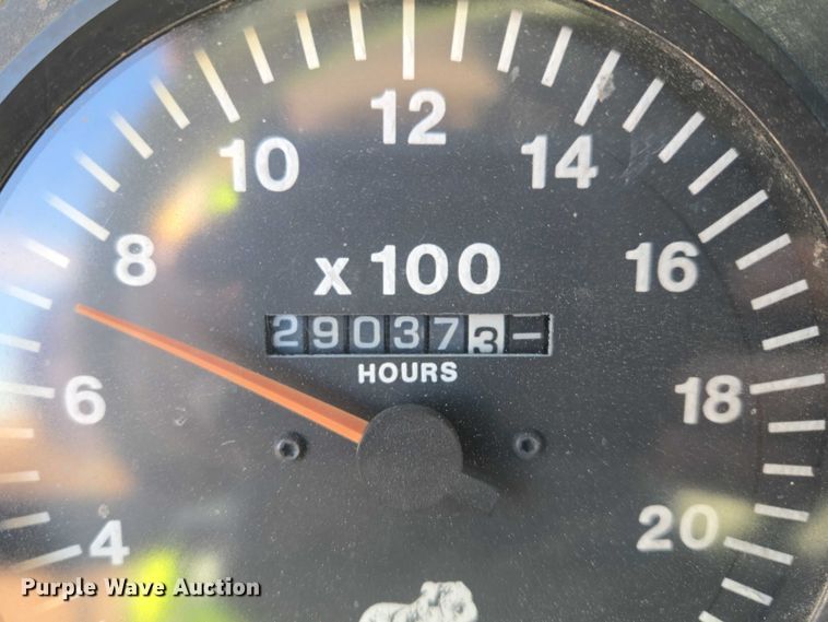 image for item EB1305 1994 Mack CH613 semi truck