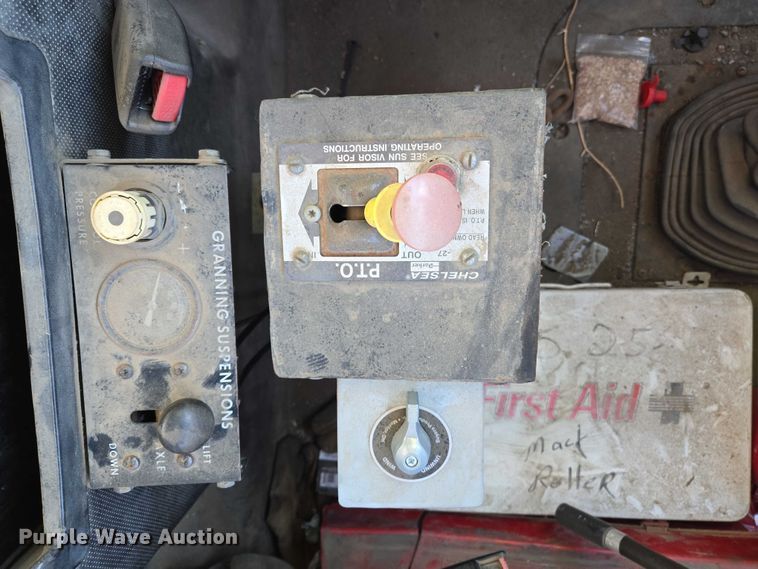 image for item EB1305 1994 Mack CH613 semi truck