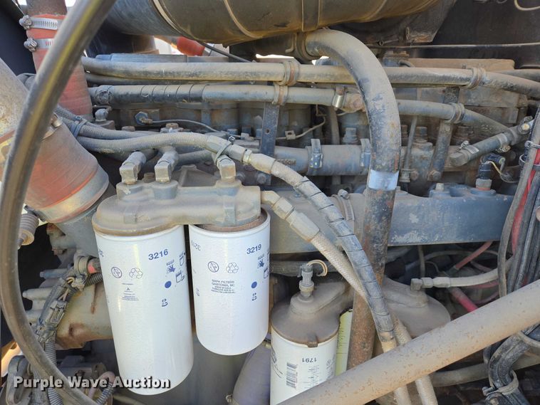 image for item EB1305 1994 Mack CH613 semi truck