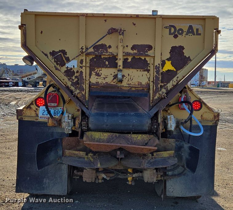 image for item EB1306 1992 Mack CH613 spreader truck