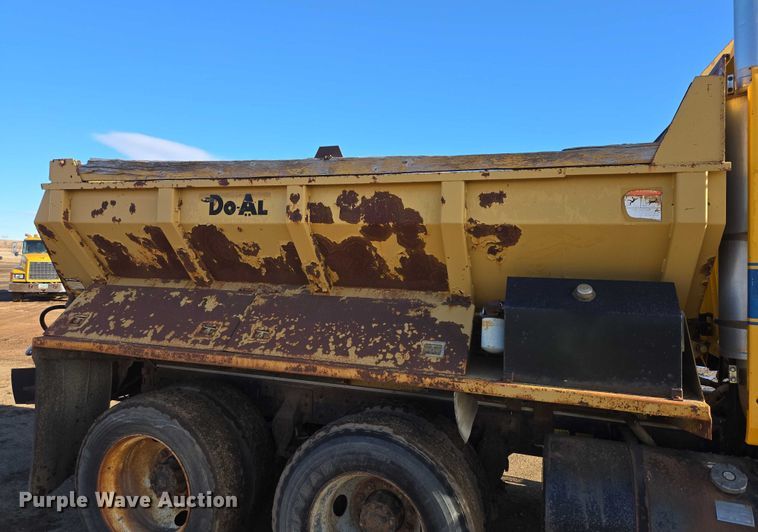 image for item EB1306 1992 Mack CH613 spreader truck