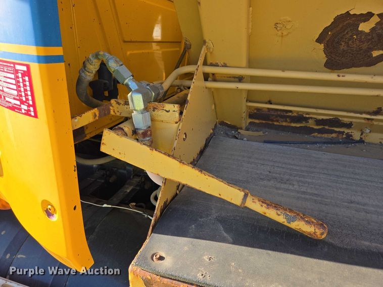 image for item EB1306 1992 Mack CH613 spreader truck