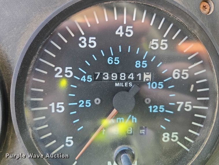 image for item EB1306 1992 Mack CH613 spreader truck