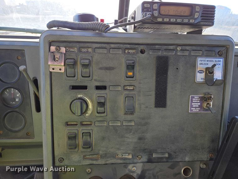 image for item EB1306 1992 Mack CH613 spreader truck