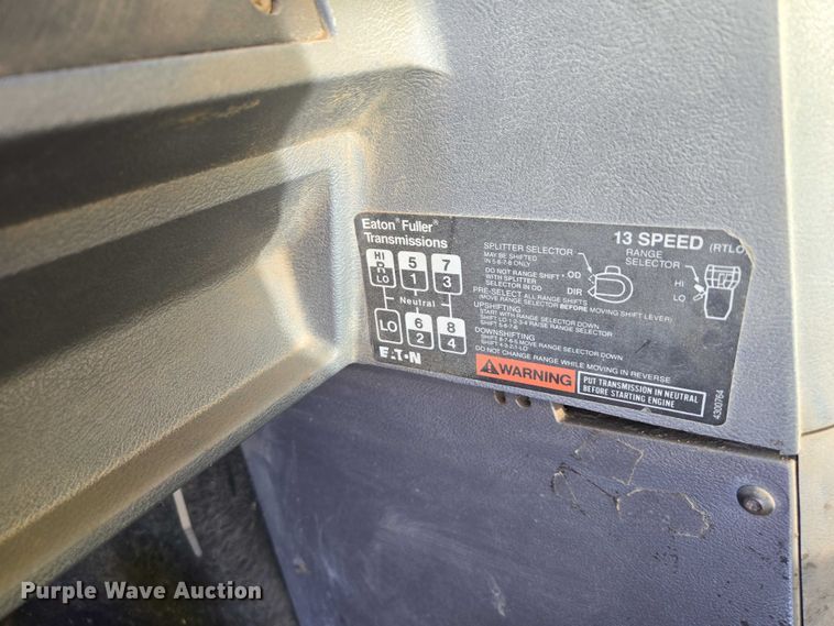 image for item EB1306 1992 Mack CH613 spreader truck