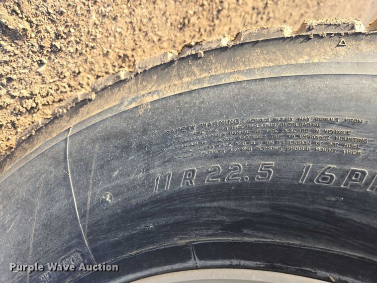 image for item EB1306 1992 Mack CH613 spreader truck