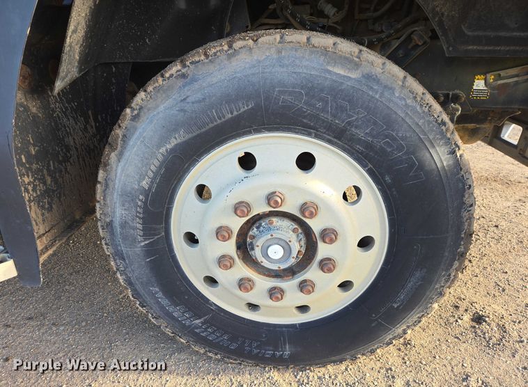 image for item EB1306 1992 Mack CH613 spreader truck