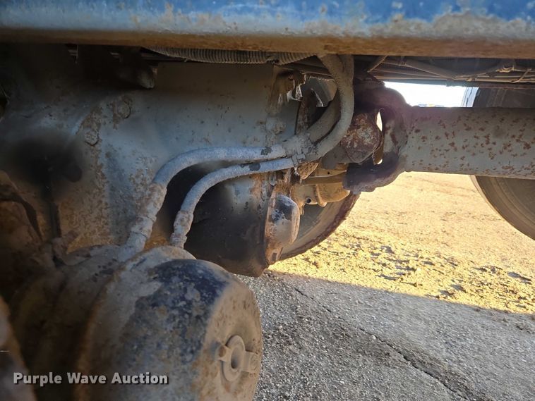 image for item EB1307 2000 Freightliner FLD dump truck