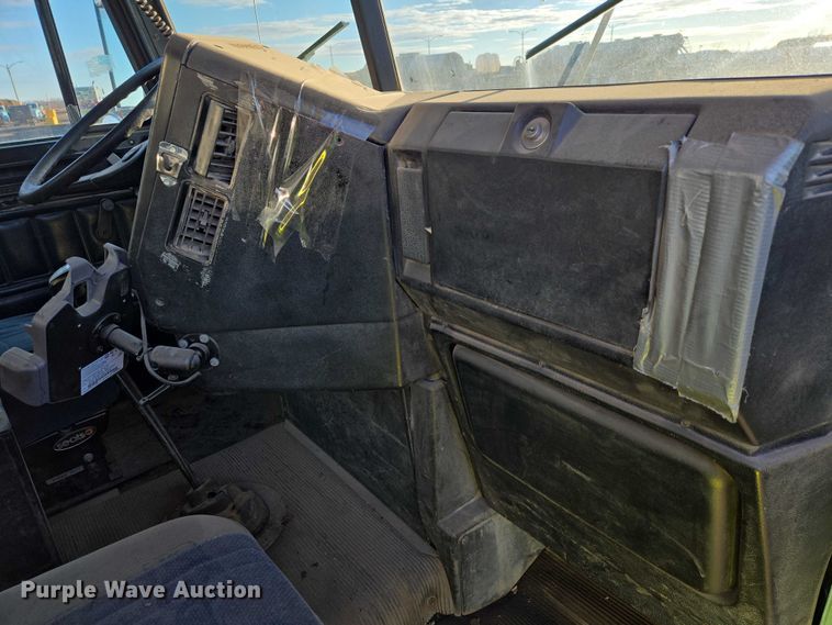 image for item EB1307 2000 Freightliner FLD dump truck