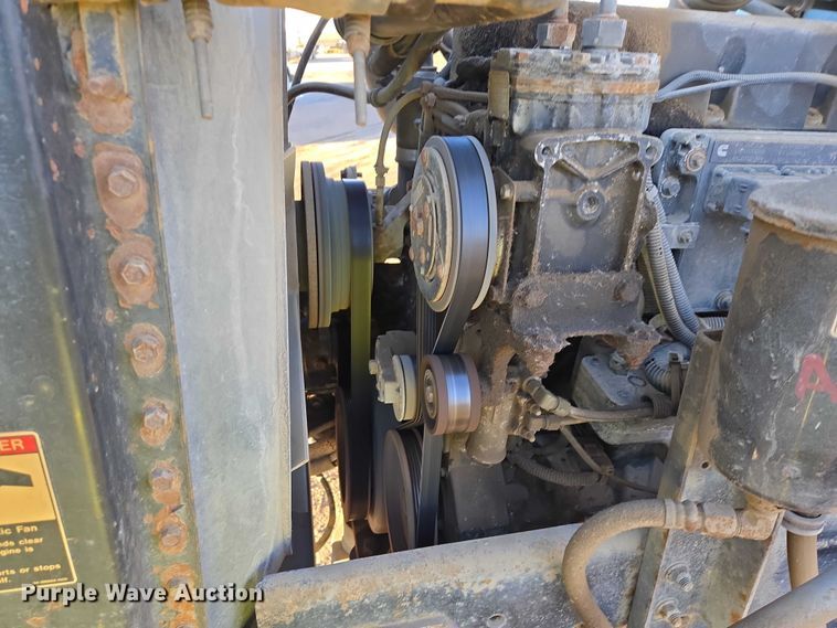 image for item EB1307 2000 Freightliner FLD dump truck