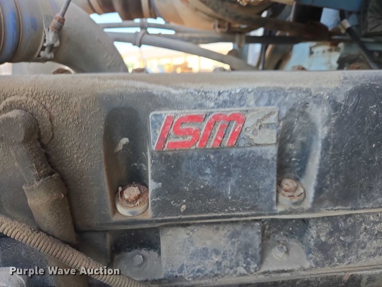 image for item EB1307 2000 Freightliner FLD dump truck