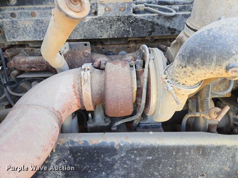 image for item EB1307 2000 Freightliner FLD dump truck