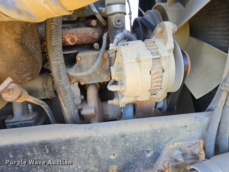 image for item EB1307 2000 Freightliner FLD dump truck