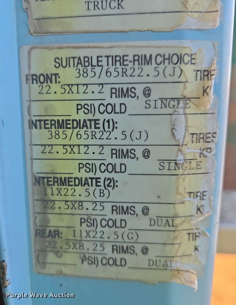 image for item EB1307 2000 Freightliner FLD dump truck