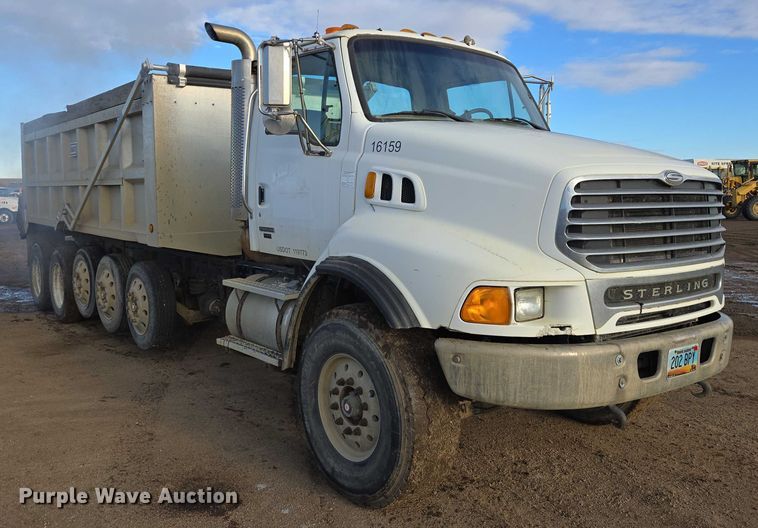 image for item EB1309 2005 Sterling LT9500 dump truck