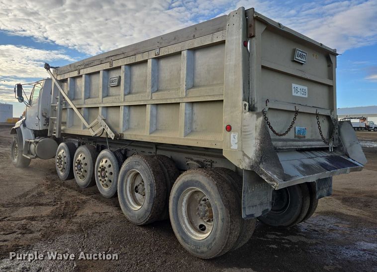 image for item EB1309 2005 Sterling LT9500 dump truck