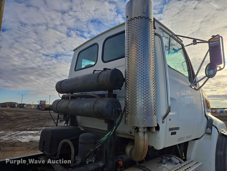 image for item EB1309 2005 Sterling LT9500 dump truck