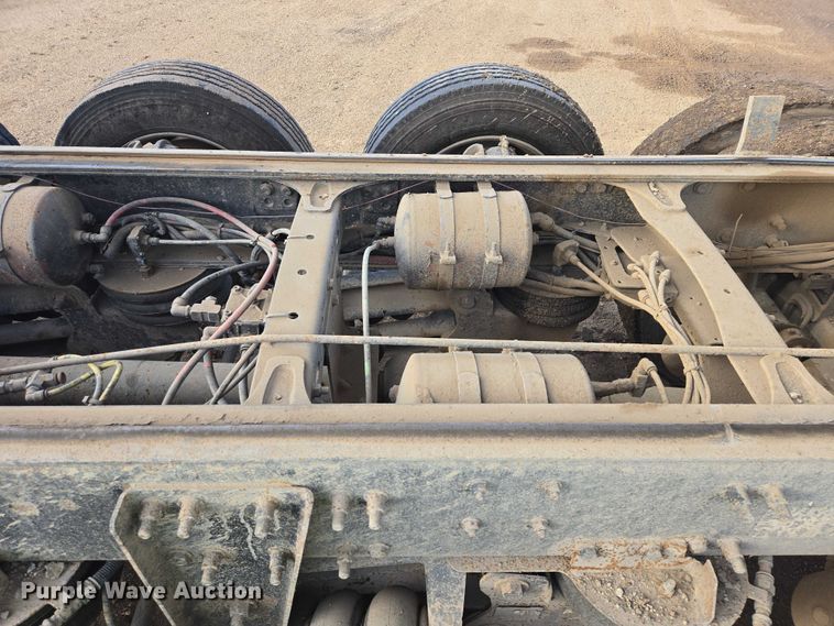 image for item EB1309 2005 Sterling LT9500 dump truck