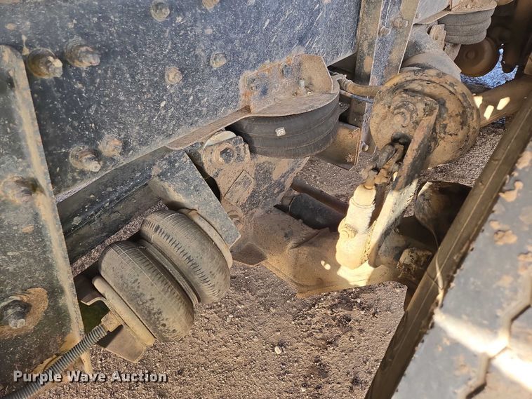 image for item EB1309 2005 Sterling LT9500 dump truck