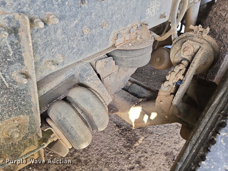 image for item EB1309 2005 Sterling LT9500 dump truck