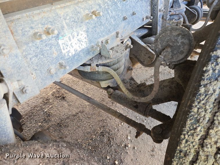 image for item EB1309 2005 Sterling LT9500 dump truck