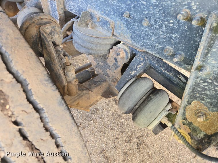 image for item EB1309 2005 Sterling LT9500 dump truck