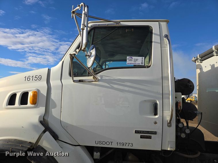 image for item EB1309 2005 Sterling LT9500 dump truck