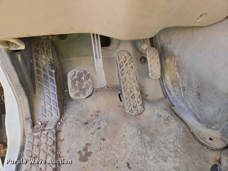 image for item EB1309 2005 Sterling LT9500 dump truck