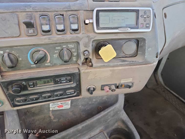 image for item EB1309 2005 Sterling LT9500 dump truck