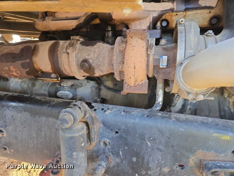 image for item EB1309 2005 Sterling LT9500 dump truck