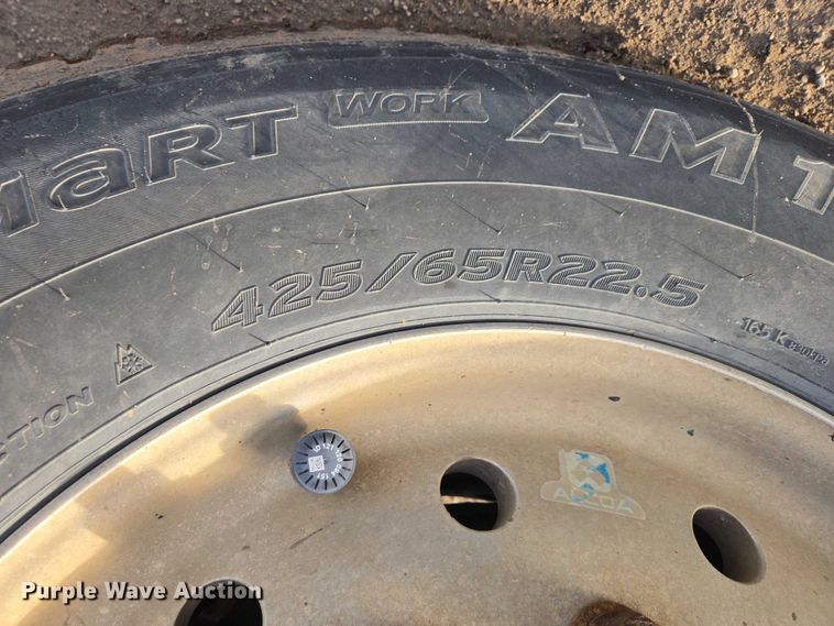 image for item EB1309 2005 Sterling LT9500 dump truck