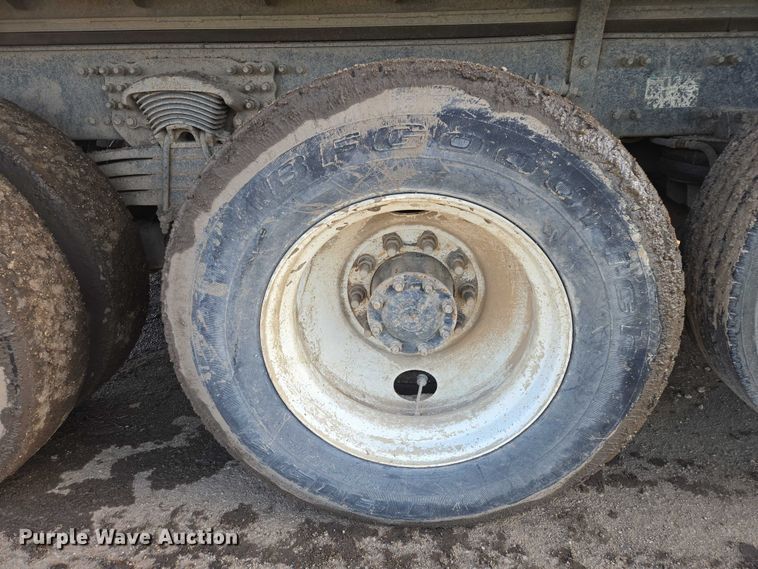 image for item EB1309 2005 Sterling LT9500 dump truck