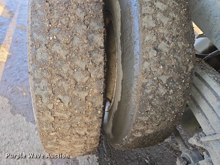 image for item EB1309 2005 Sterling LT9500 dump truck