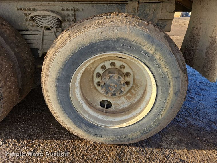 image for item EB1309 2005 Sterling LT9500 dump truck