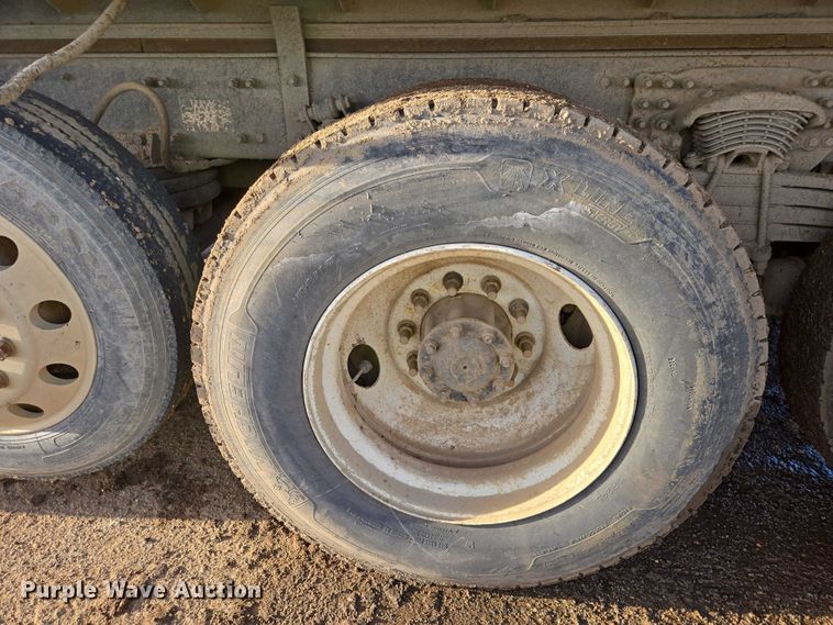 image for item EB1309 2005 Sterling LT9500 dump truck