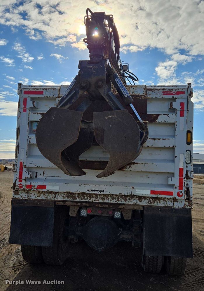 image for item EB1310 2005 Sterling LT9500 grapple truck