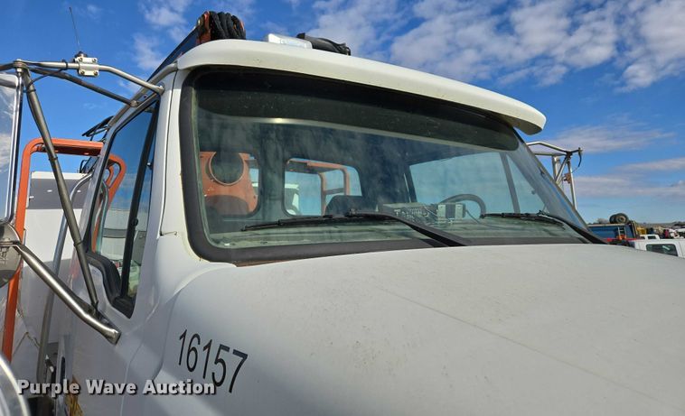 image for item EB1310 2005 Sterling LT9500 grapple truck