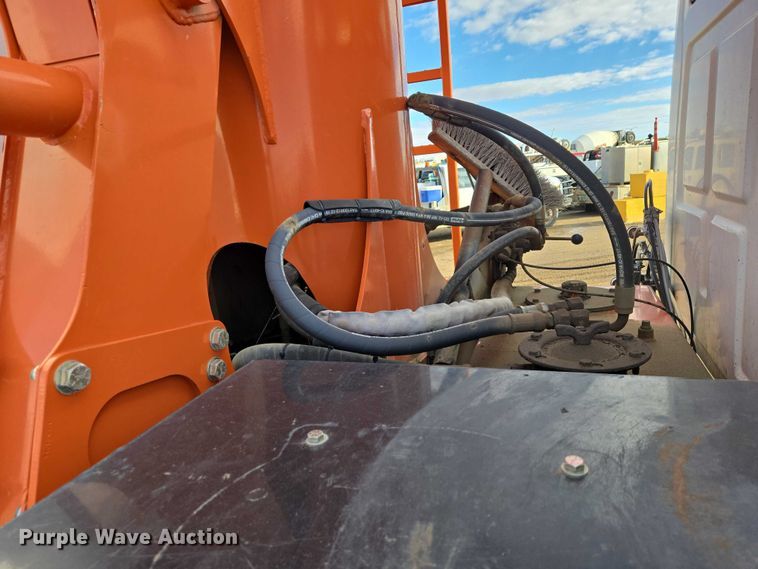 image for item EB1310 2005 Sterling LT9500 grapple truck