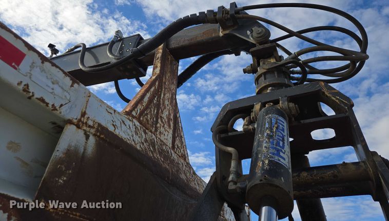 image for item EB1310 2005 Sterling LT9500 grapple truck