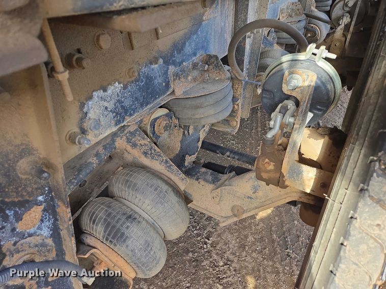 image for item EB1310 2005 Sterling LT9500 grapple truck