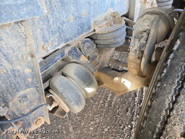 image for item EB1310 2005 Sterling LT9500 grapple truck