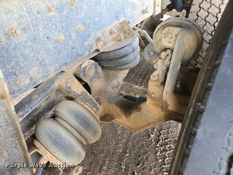 image for item EB1310 2005 Sterling LT9500 grapple truck