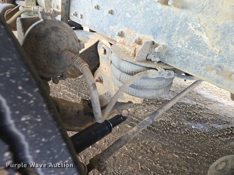 image for item EB1310 2005 Sterling LT9500 grapple truck