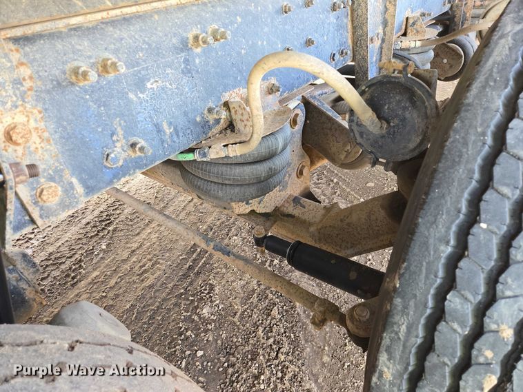 image for item EB1310 2005 Sterling LT9500 grapple truck