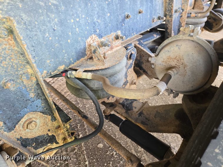 image for item EB1310 2005 Sterling LT9500 grapple truck