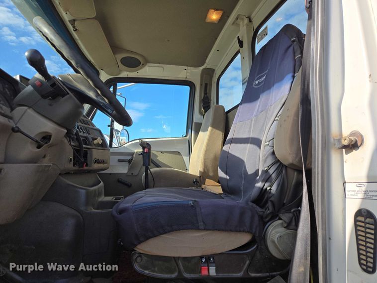 image for item EB1310 2005 Sterling LT9500 grapple truck