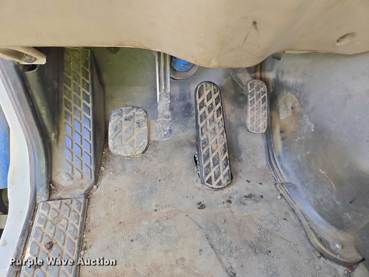 image for item EB1310 2005 Sterling LT9500 grapple truck